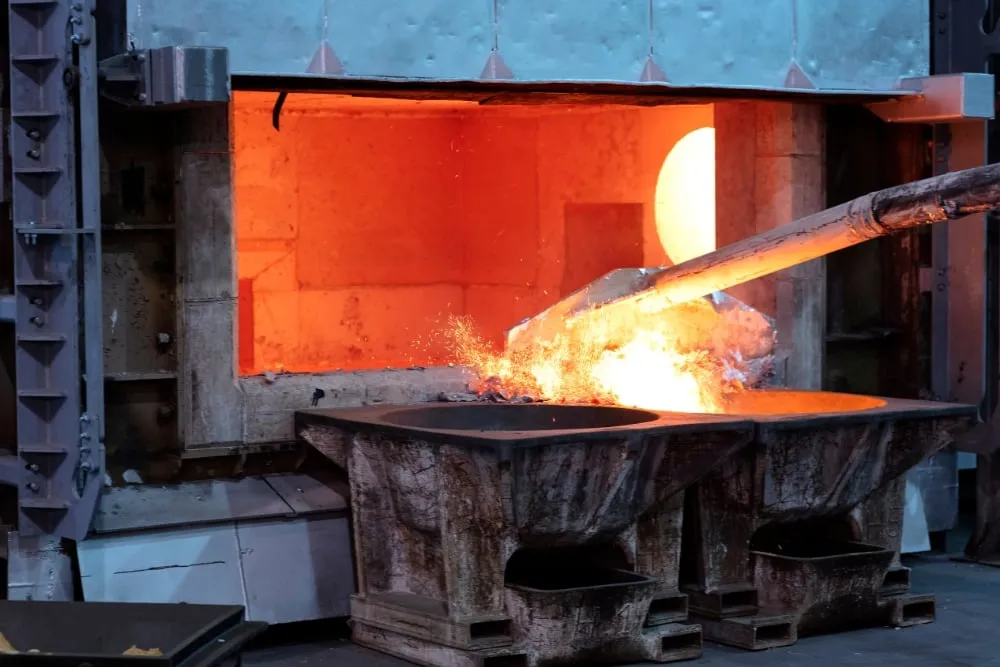 Aluminium melting and casting